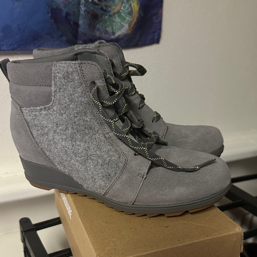Sorel Evie wedge